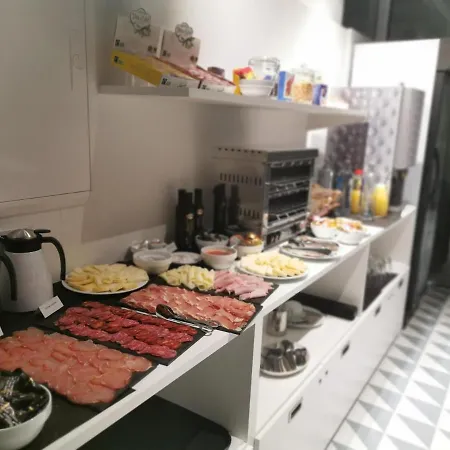 Otel Plaza Obradoiro By Bossh! 2*