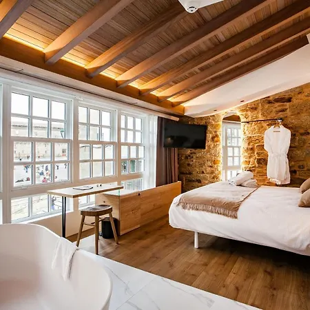 Plaza Obradoiro By Bossh! Otel 2*